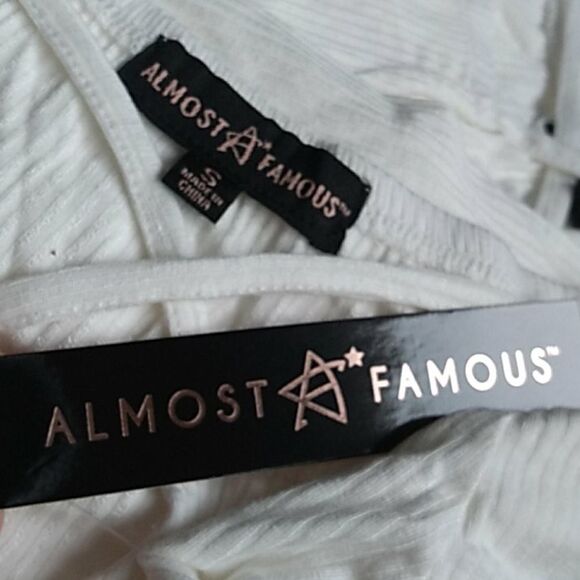 Almost Famous Juniors Crop Top - Picture 7 of 7